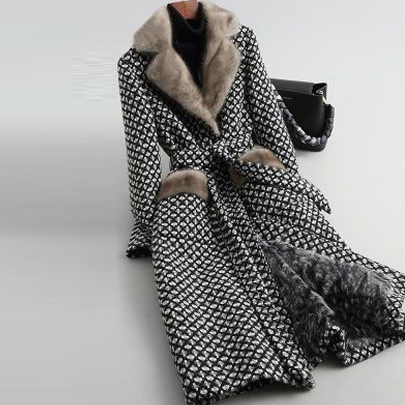 Sztuczne futro, trawa, odzież  – Sewing Tweed recenzja i cena