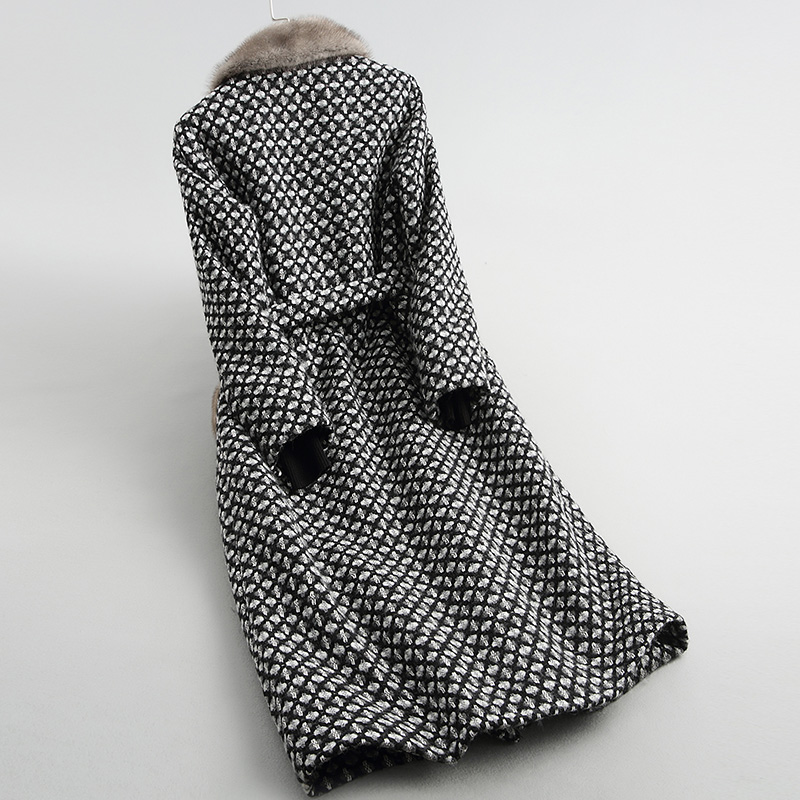 Sztuczne futro, trawa, odzież  – Sewing Tweed recenzja i cena